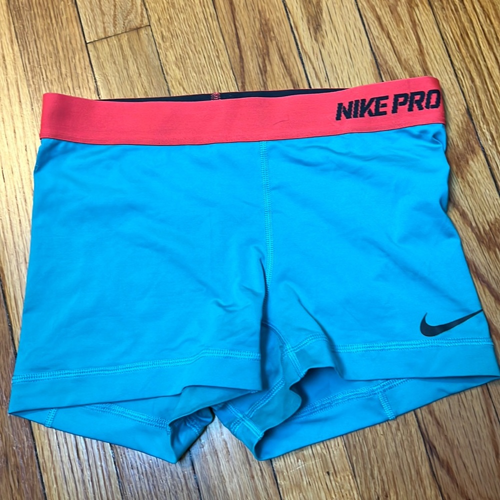 Nike pro Sri fit workout shorts